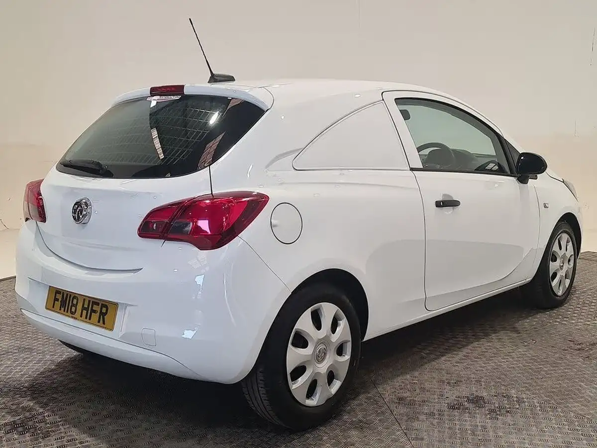 2018-vauxhall-corsavan-13td-startstop-ecoflex-l1h1-panel-big-15