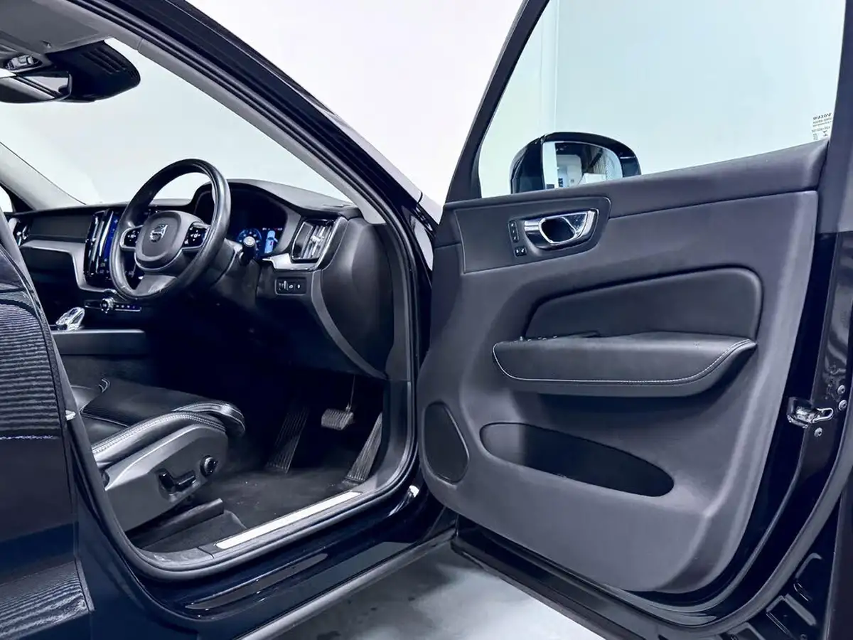 2020-volvo-xc60-20-t8-inscription-pro-big-16