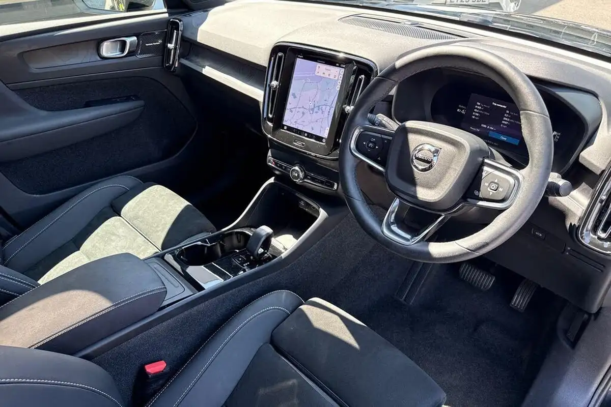 2023-volvo-c40-e-twin-recharge-ultimate-big-4