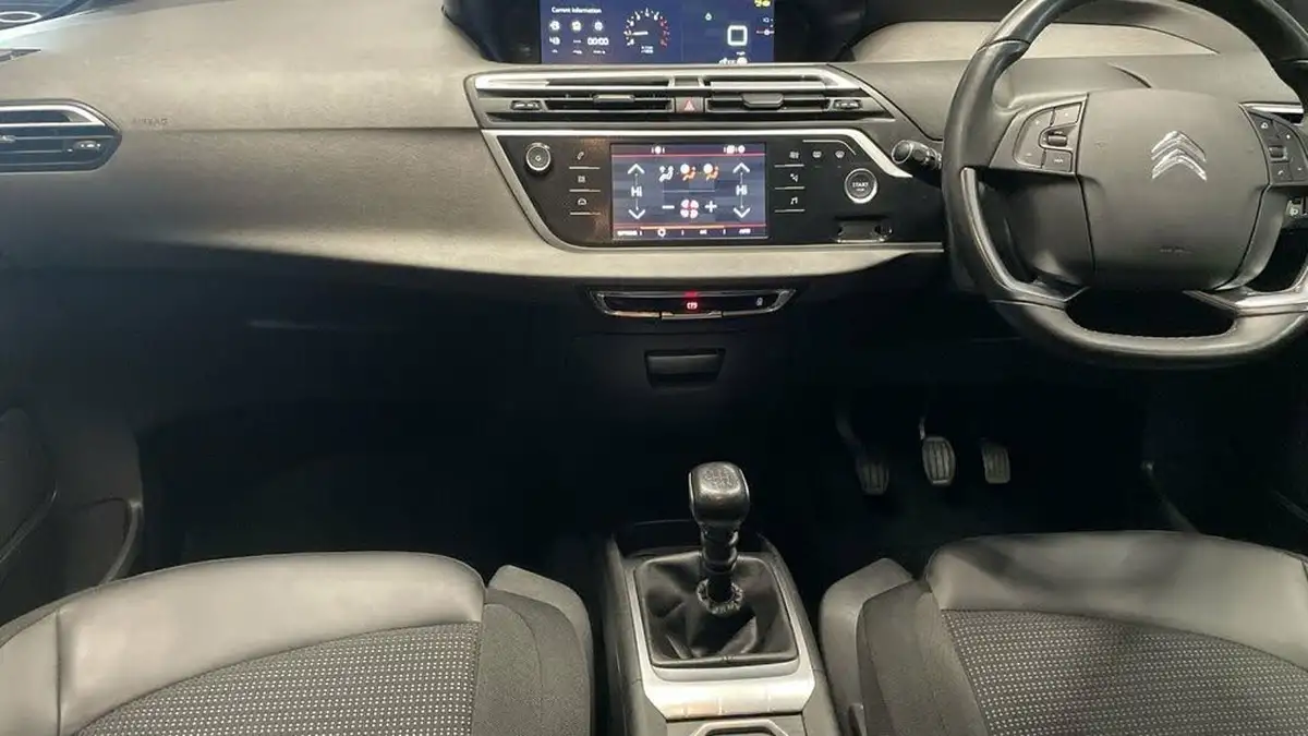 2022-citroen-grand-c4-spacetourer-12-puretech-sense-eat8-big-15