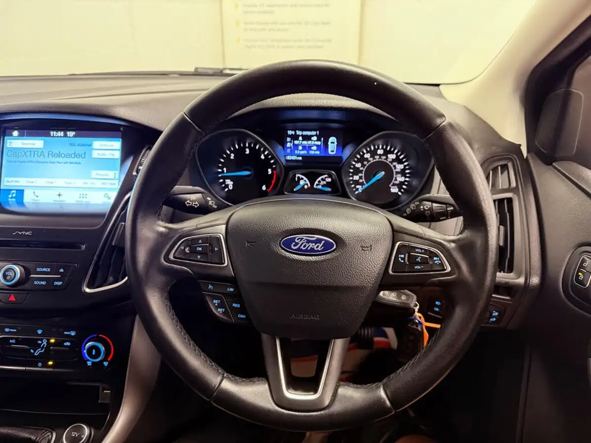2017-ford-focus-15tdci-zetec-edition-120ps-estate-big-28
