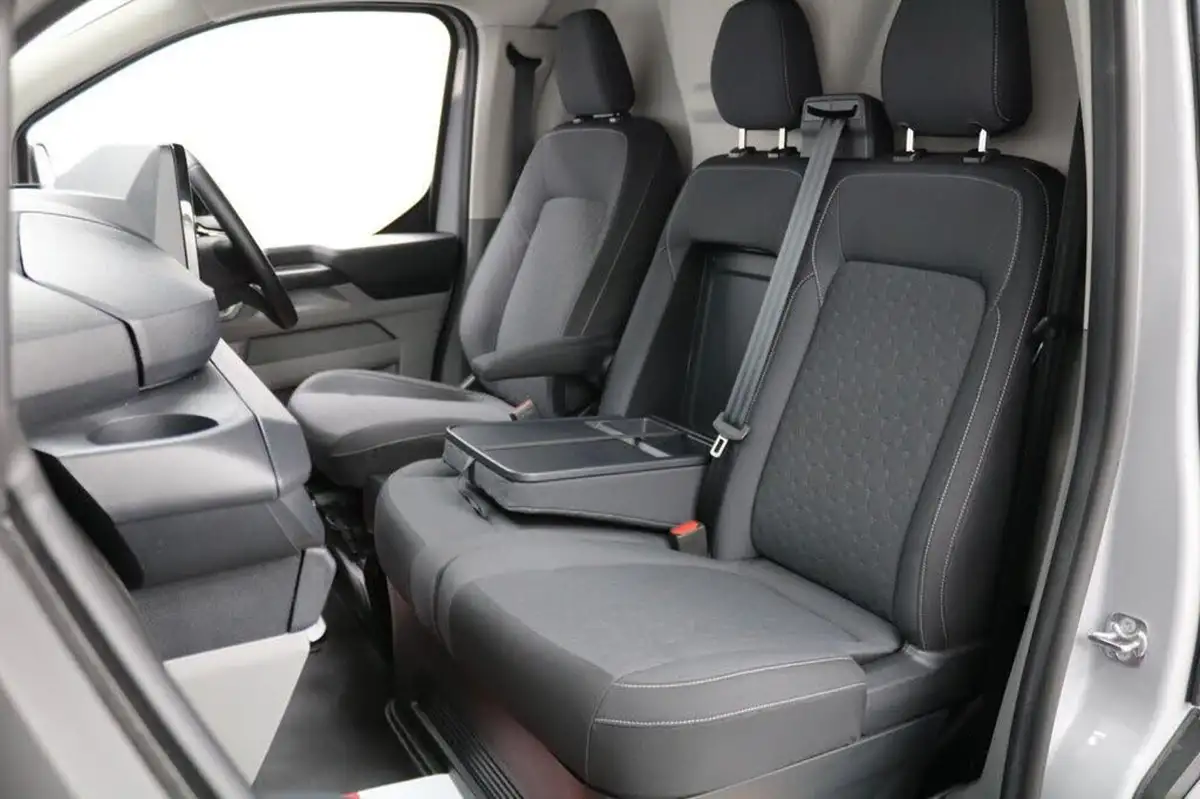 2024-ford-transit-custom-20tdci-320-l1h1-limited-136pseu6e-panel-van-1996cc-auto-big-21