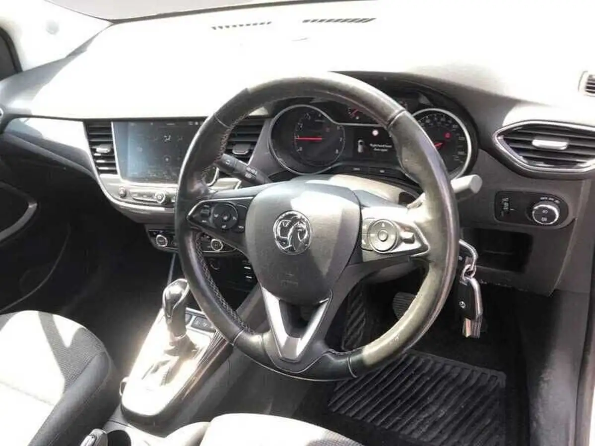 2022-vauxhall-crossland-12-elite-edition-130ps-auto-big-3