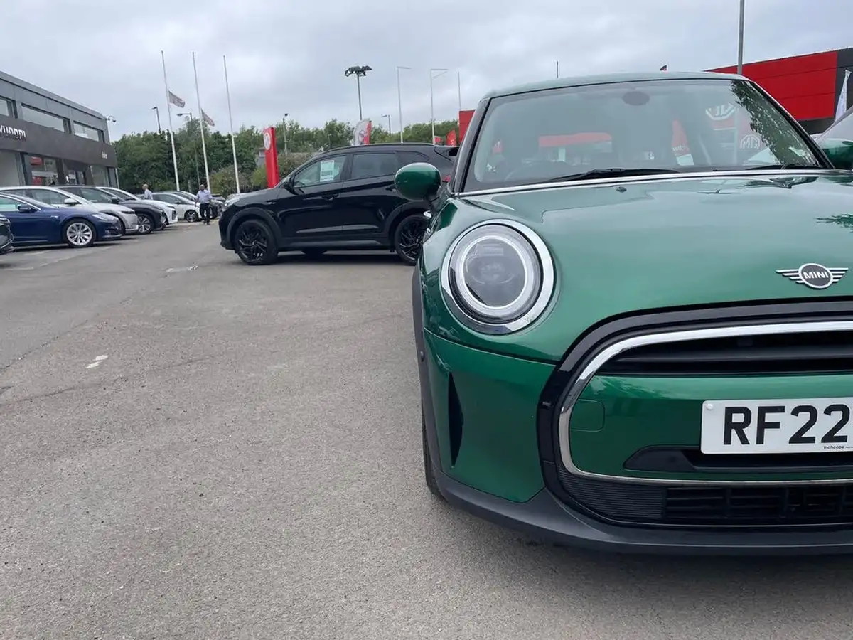 2022-mini-cooper-15-cooper-classic-premium-hatchback-5d-auto-big-20