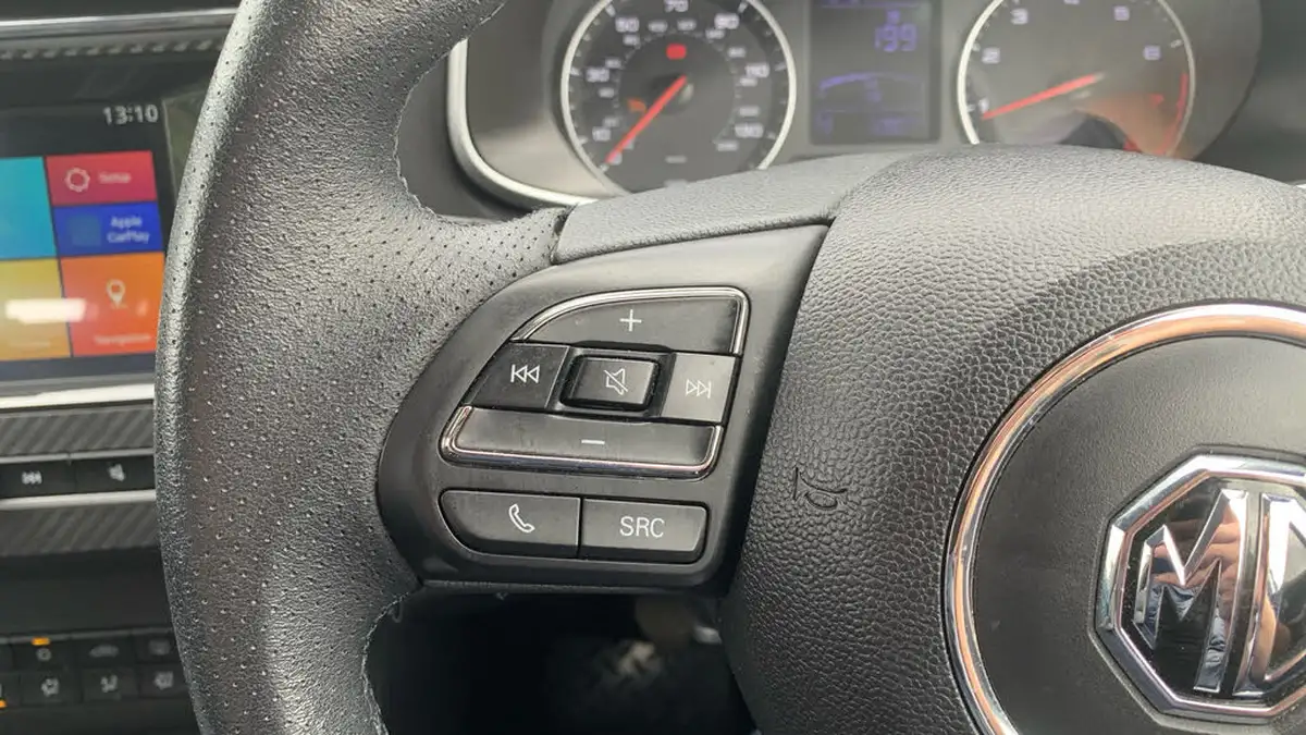 2019-mg-zs-suv-15-vti-tech-exclusive-106ps-big-22