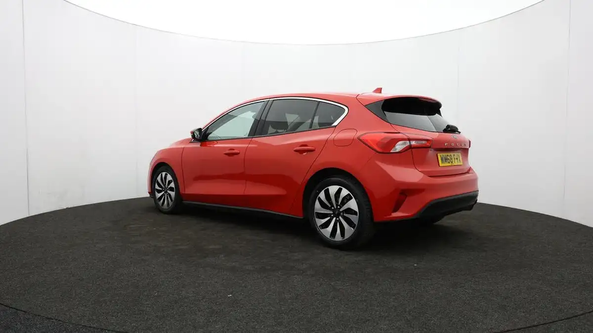 2018-ford-focus-10t-zetec-125ps-hatchback-big-75