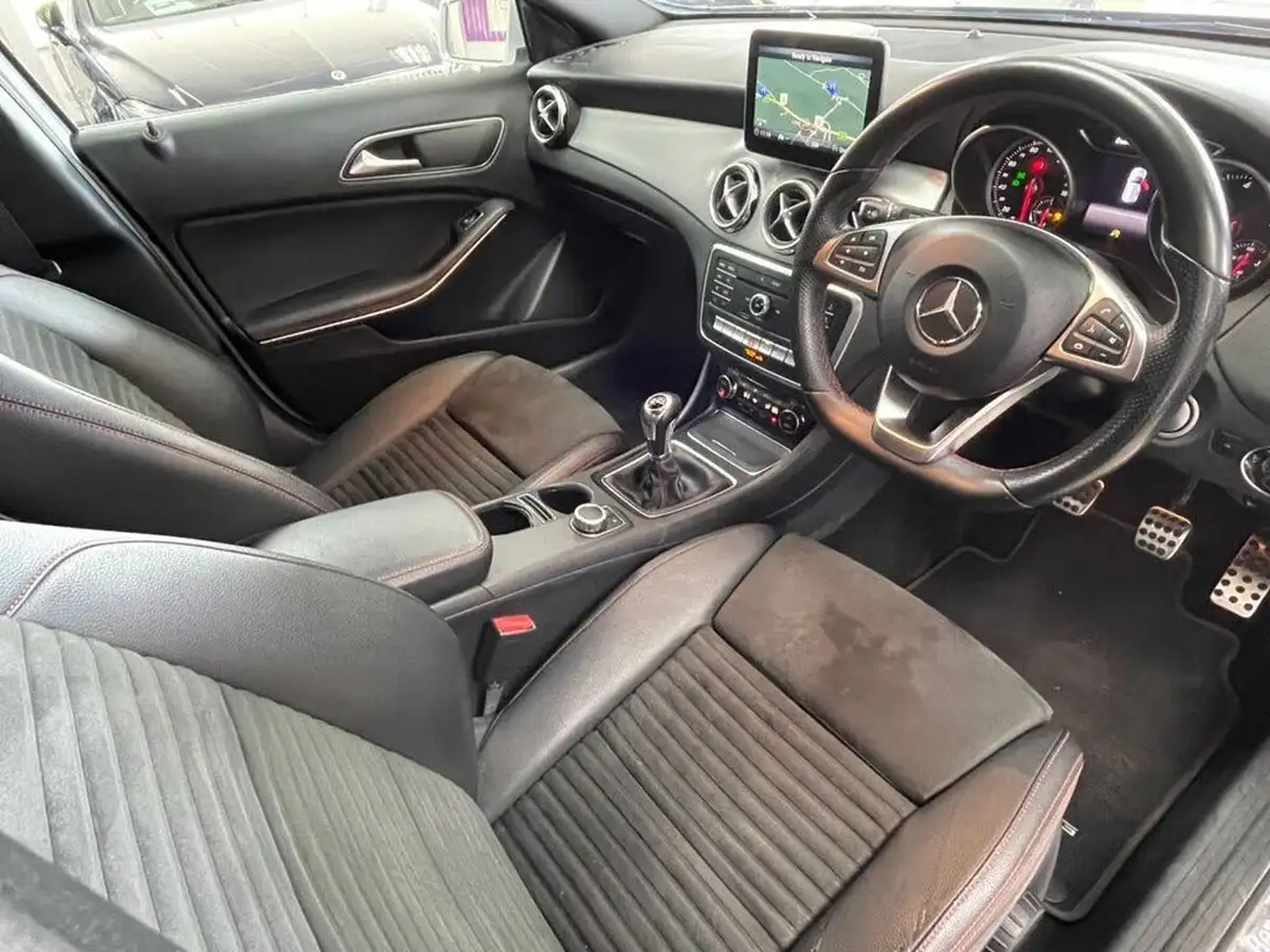 2018-mercedes-benz-gla-class-21d-gla-200d-amg-line-134bhp-ss-big-23