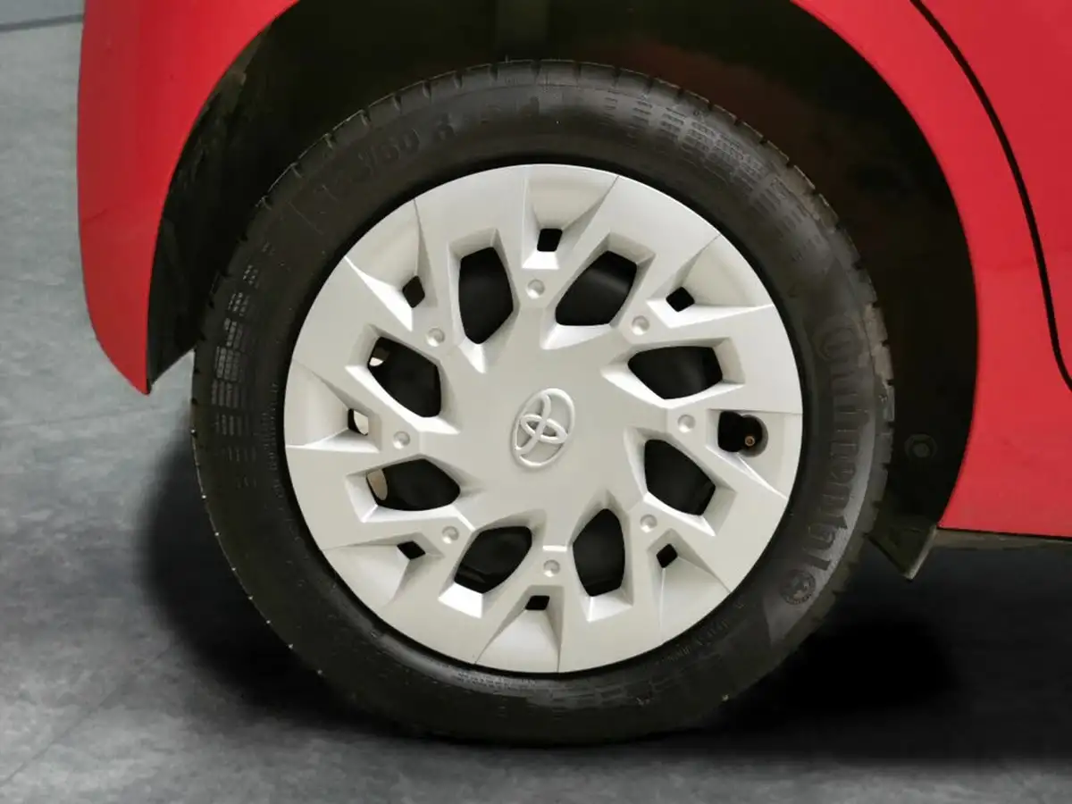 2021-toyota-aygo-10-vvt-i-x-play-tss-big-29