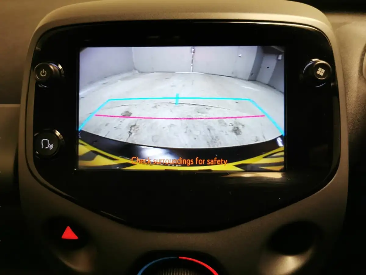 2021-toyota-aygo-10-vvt-i-x-play-tss-big-5