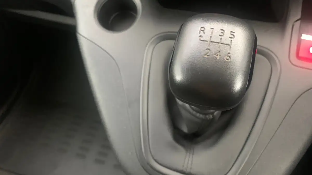 2022-peugeot-partner-15-bluehdi-1000-professional-premium-100pseu6d-big-30