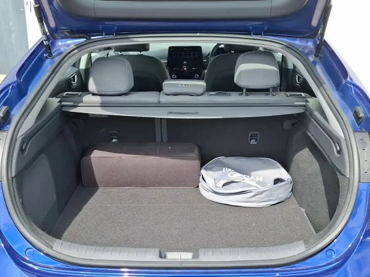 2022-hyundai-ioniq-e-premium-electric-big-7