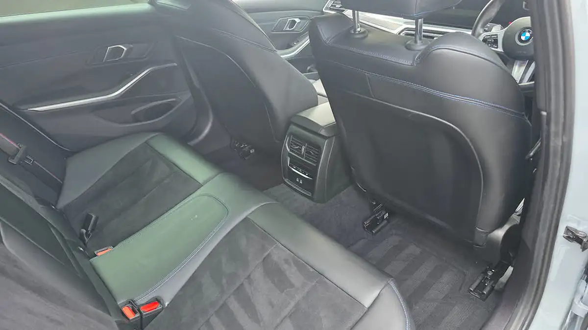 2024-bmw-3-series-20-320i-m-sport-pro-pack-saloon-4d-big-15