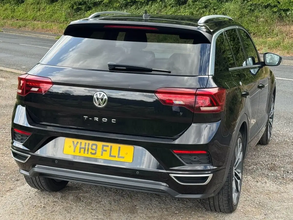 2019-volkswagen-t-roc-16tdi-r-line-big-9