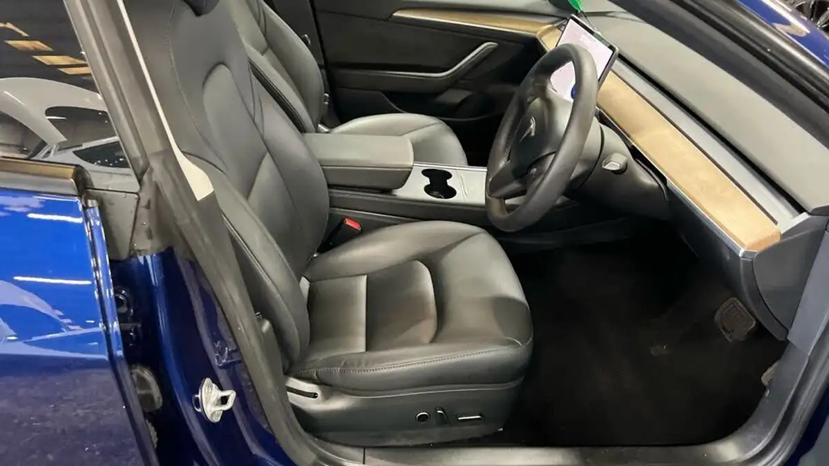 2021-tesla-model-3-e-long-range-4x4-big-2
