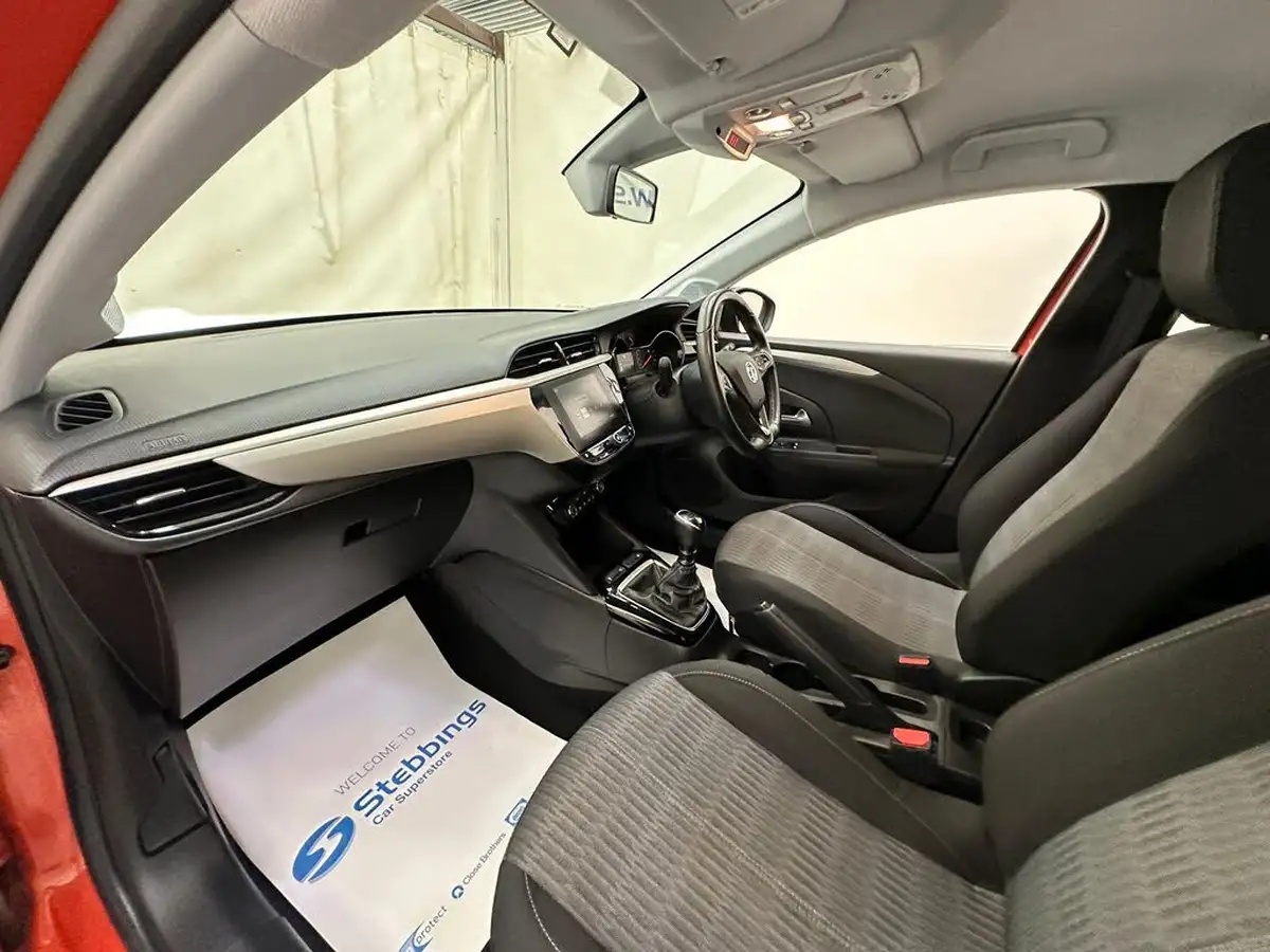 2020-vauxhall-corsa-15-turbo-d-se-nav-big-26