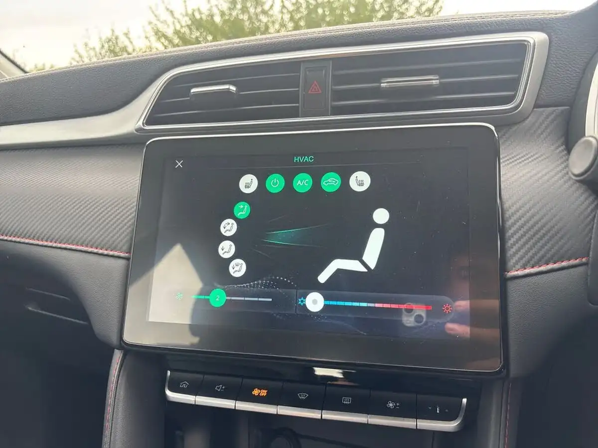 2021-mg-zs-suv-15-vti-tech-exclusive-big-16