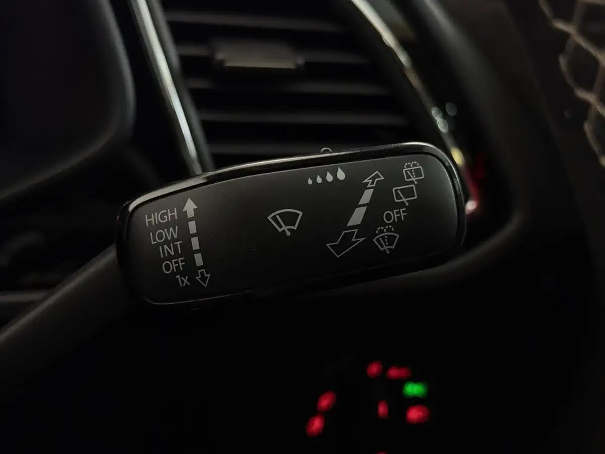 2020-seat-leon-20-tsi-cupra-290-big-23