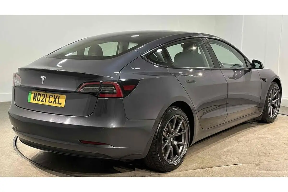 2021-tesla-model-3-e-long-range-4x4-big-8