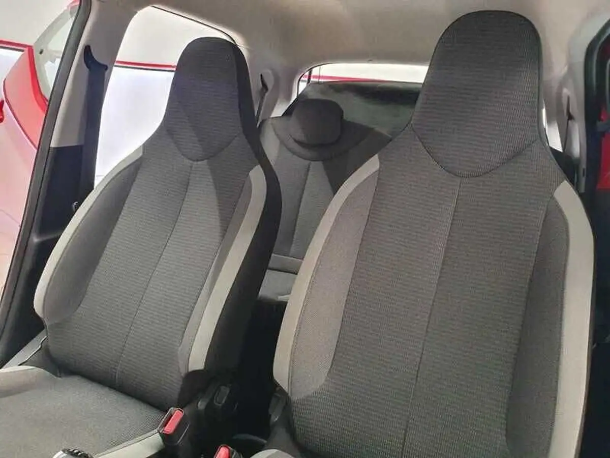 2021-toyota-aygo-10-vvt-i-x-play-tss-big-18