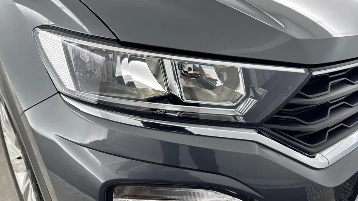 2019-volkswagen-t-roc-15-tsi-se-big-28