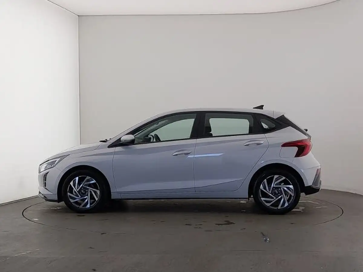 2024-hyundai-i20-10-t-gdi-advance-dct-big-3