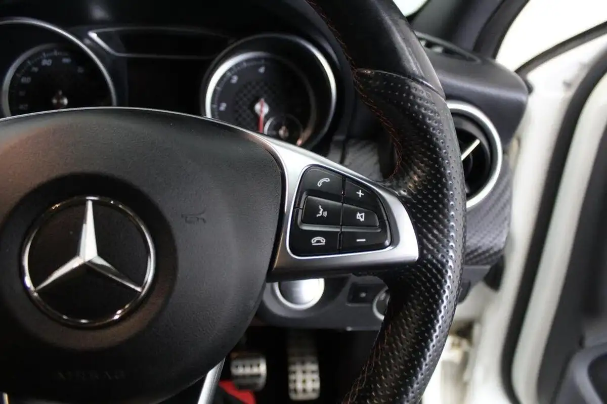 2017-mercedes-benz-a-class-15d-a180d-amg-line-ss-big-45