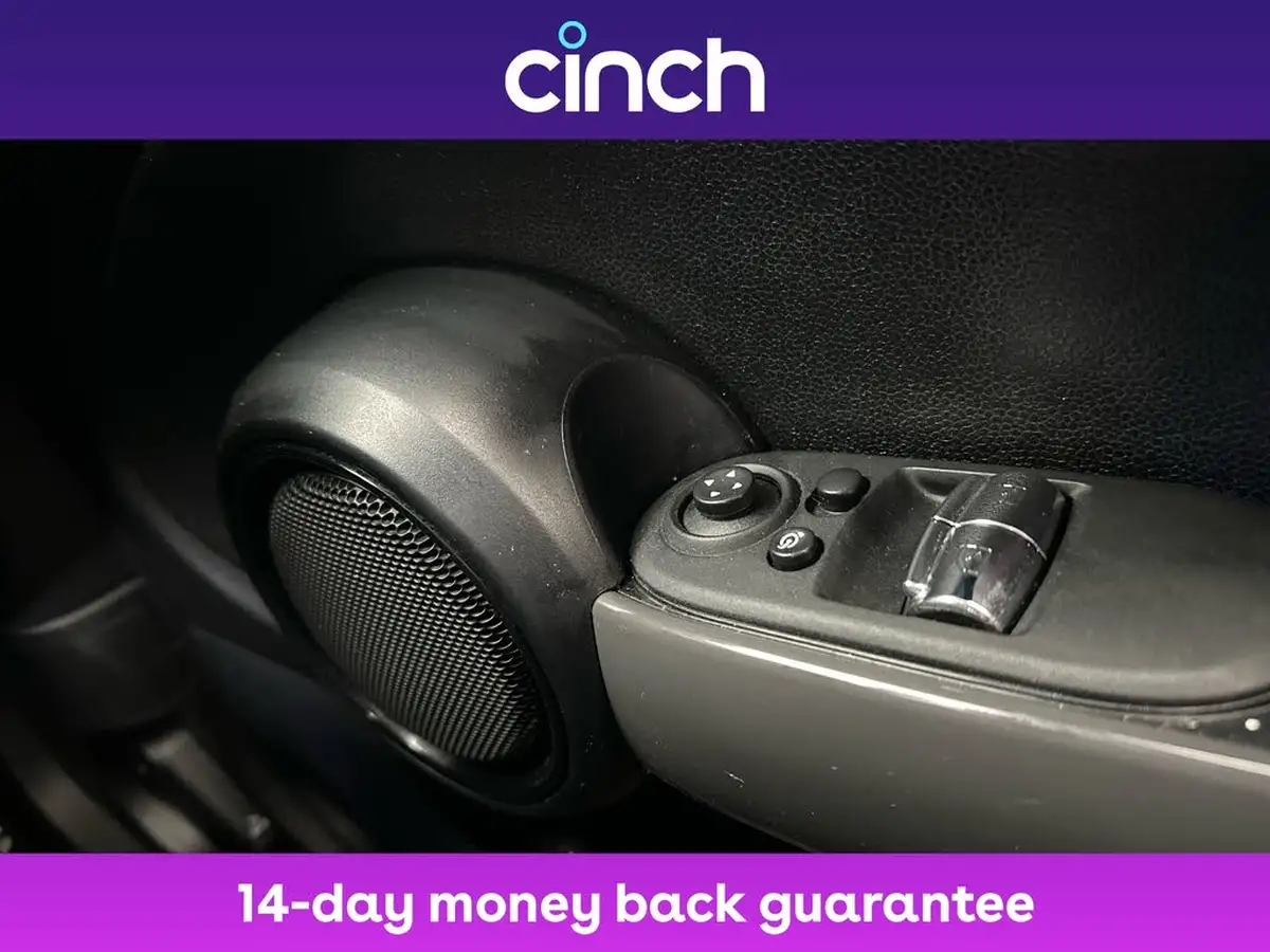 2019-mini-cooper-15-cooper-classic-hatchback-3d-big-32