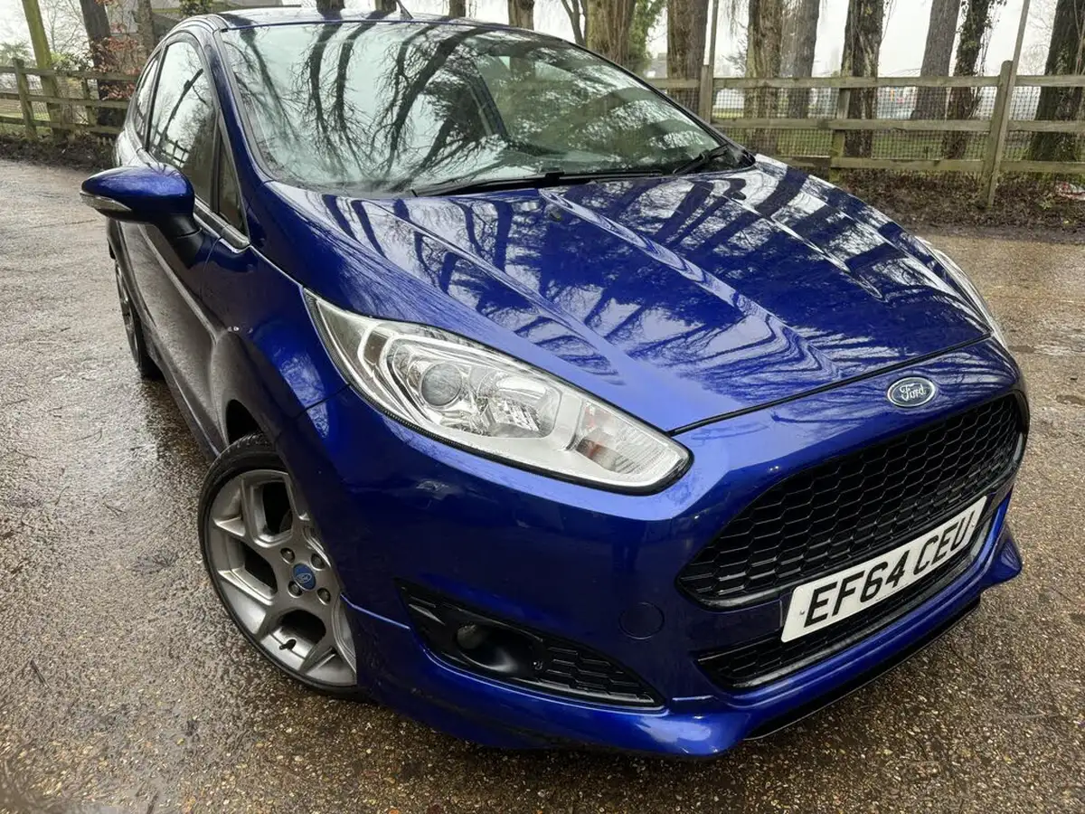 2014-ford-fiesta-10-zetec-s-big-11