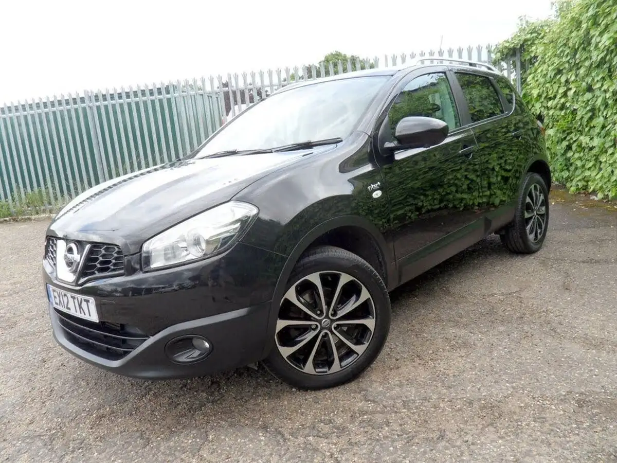 2012-nissan-qashqai-15td-n-tec-big-31