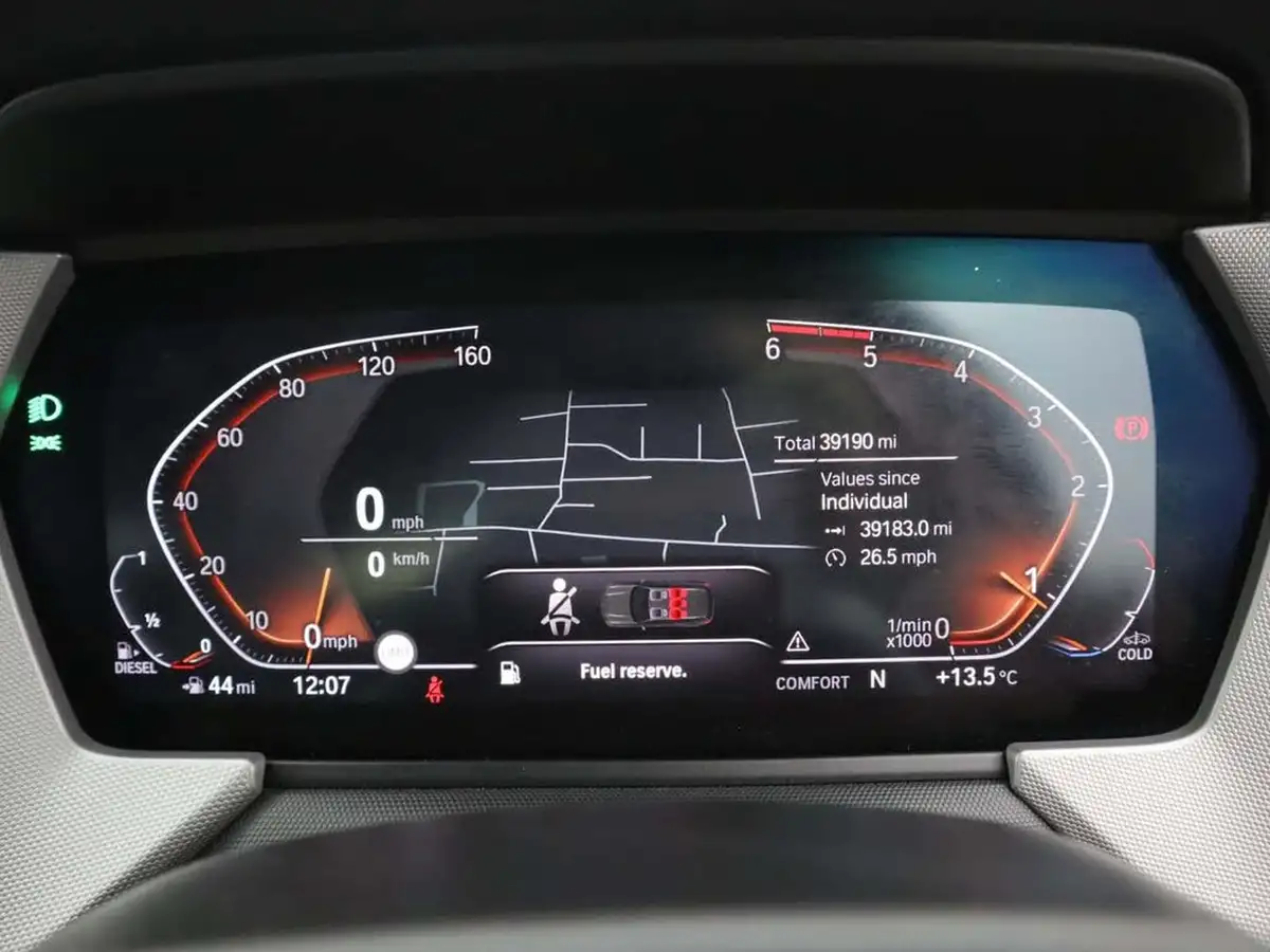 2021-bmw-1-series-15td-116d-se-lcp-big-16