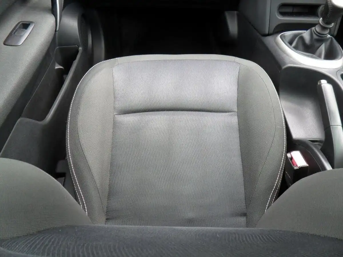 2012-nissan-qashqai-15td-n-tec-big-55