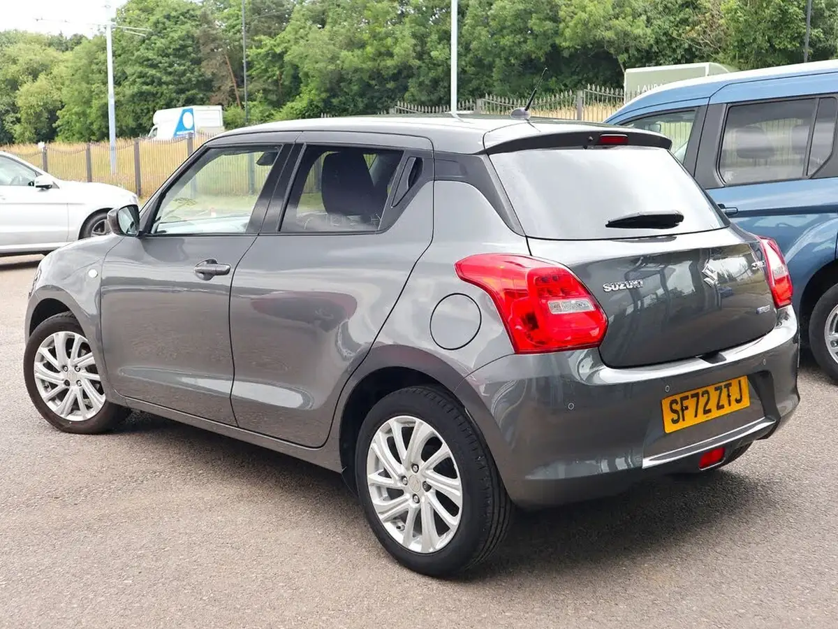 2022-suzuki-swift-12-dualjet-sz-t-big-1