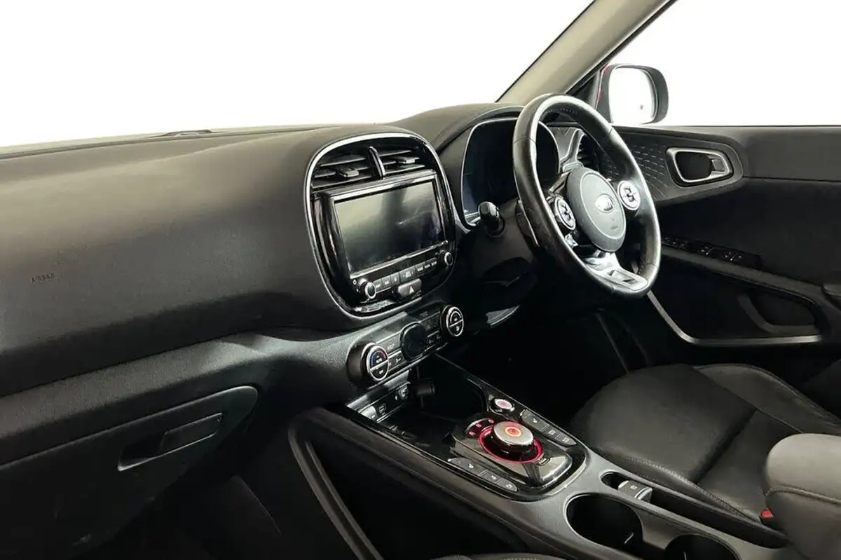 2021-kia-soul-ev-first-edition-big-10
