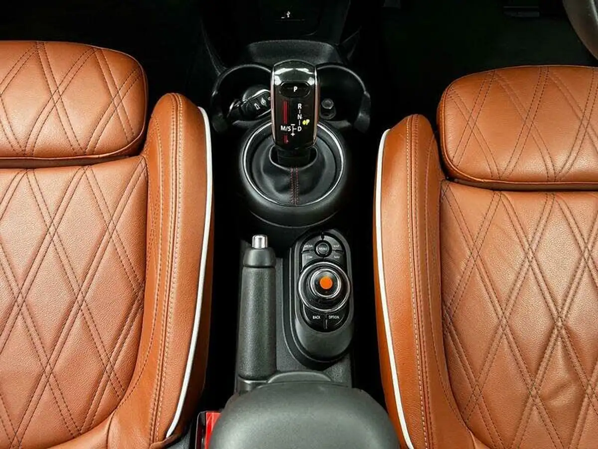 2020-mini-cooper-20-cooper-s-exclusive-189bhp-hatchback-3d-auto-big-11