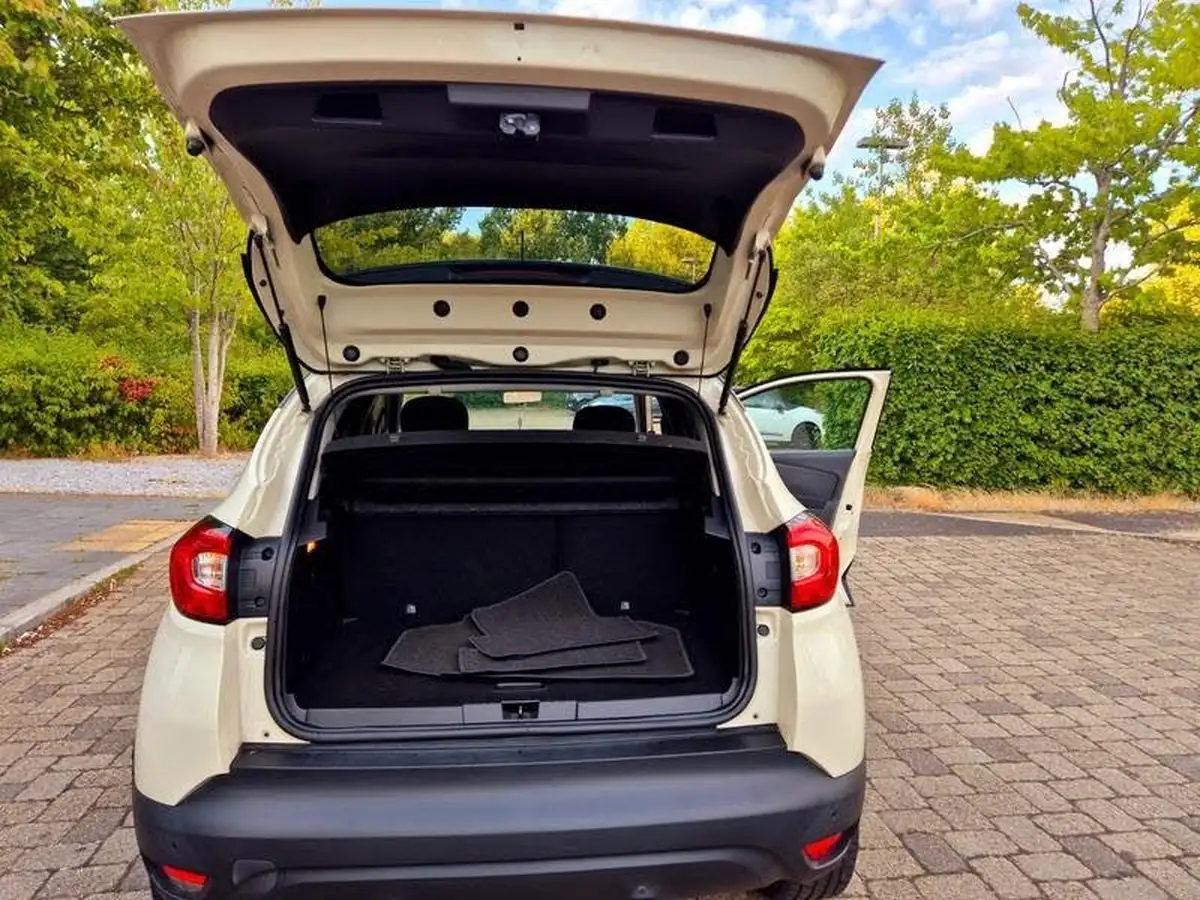 2015-renault-captur-09-dynamique-s-big-25
