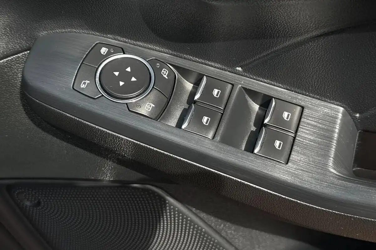 2021-ford-kuga-15t-st-line-edition-big-17