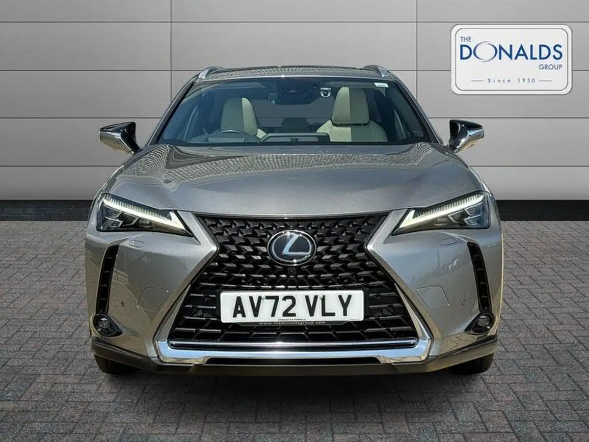 2022-lexus-ux-250h-20-takumi-big-10