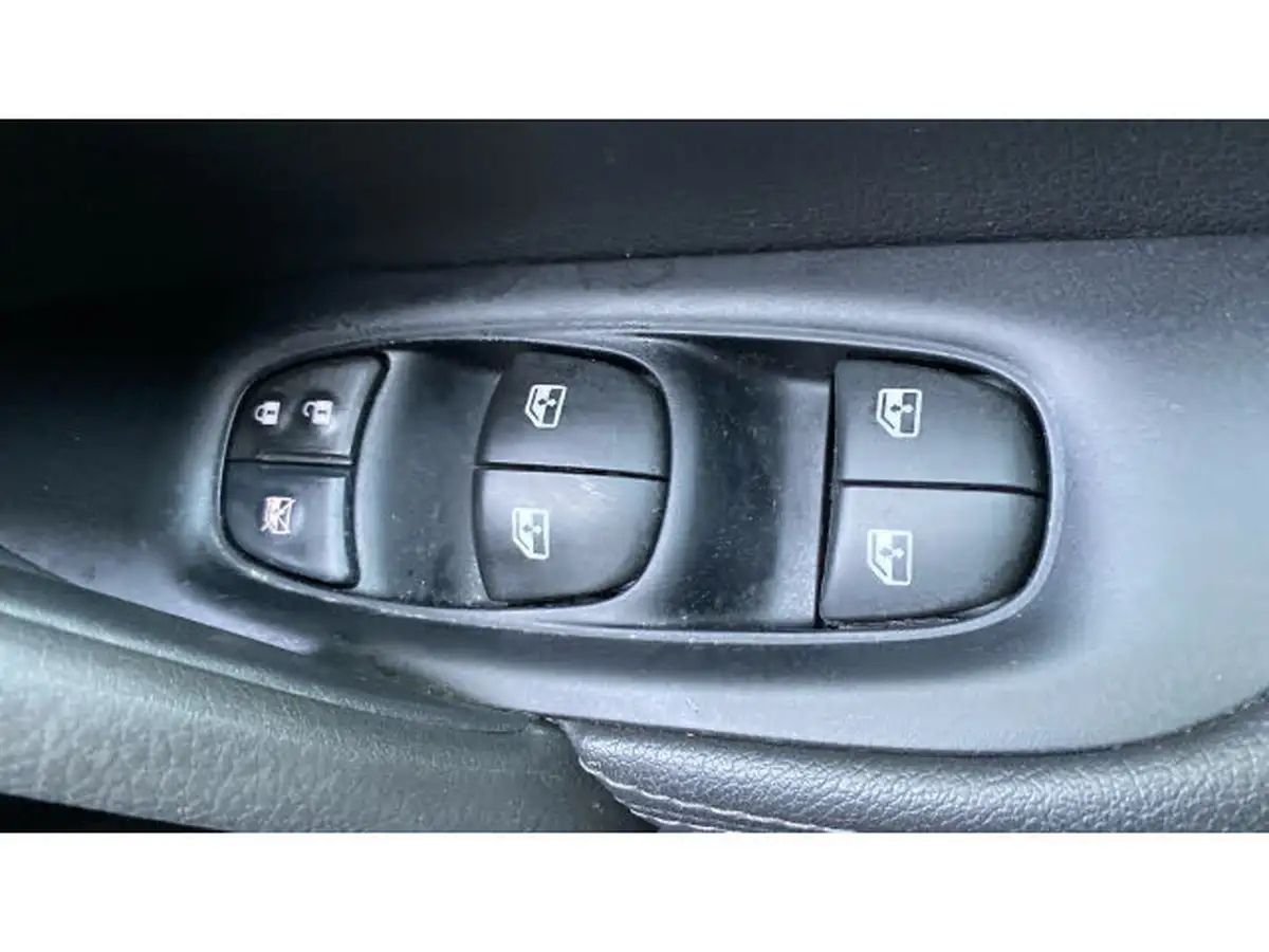 2019-nissan-qashqai-13-dig-t-n-connecta-140ps-big-20