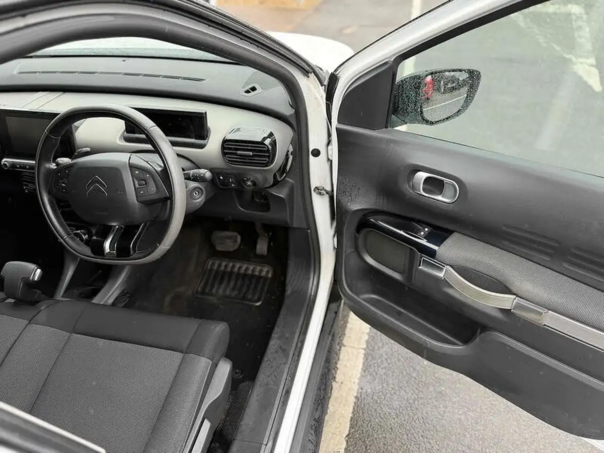 2017-citroen-c4-cactus-12-puretech-flair-82ps-ss-etg-big-13