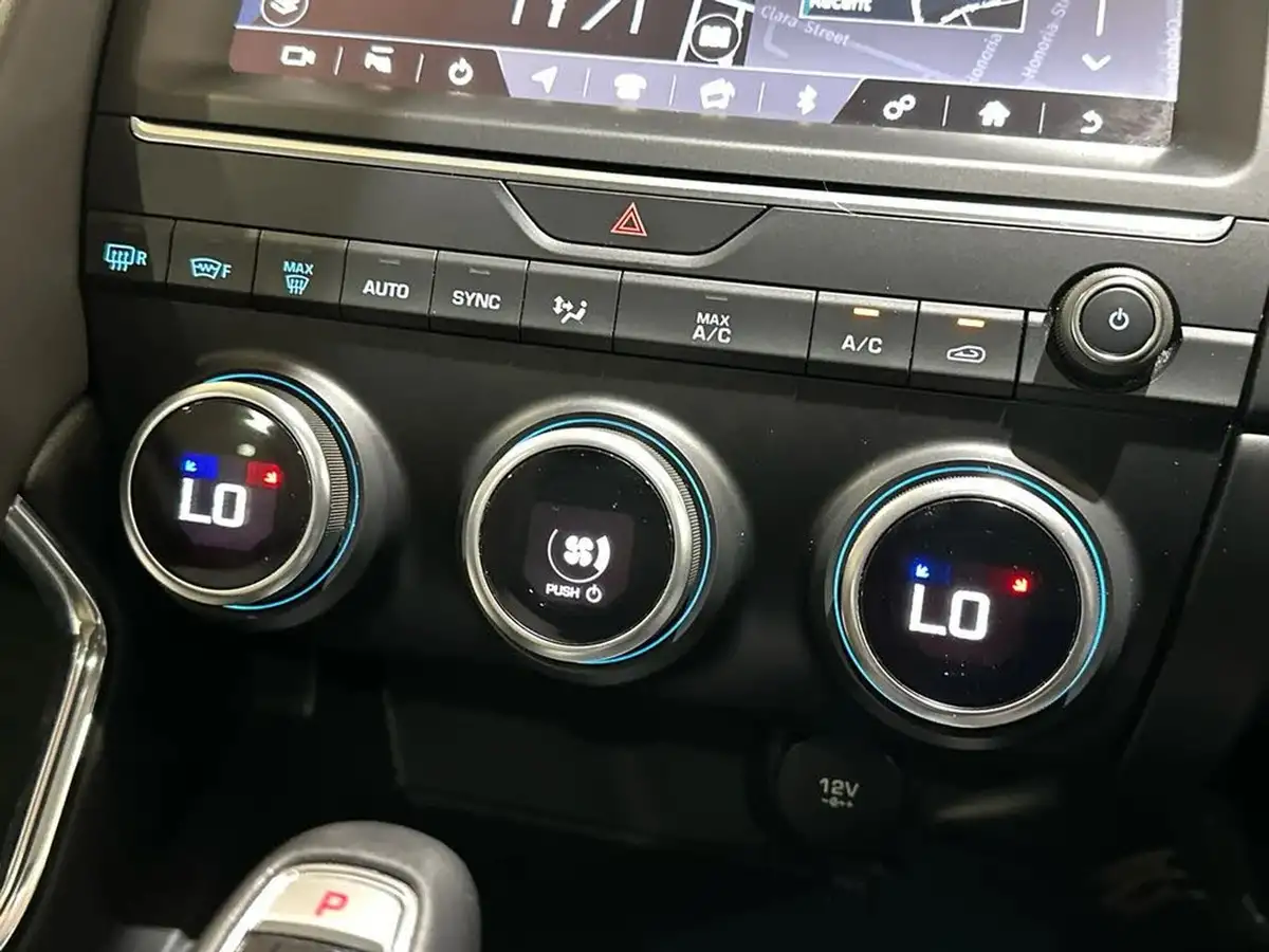 2018-jaguar-e-pace-20-i4d-s-awd-auto-big-13