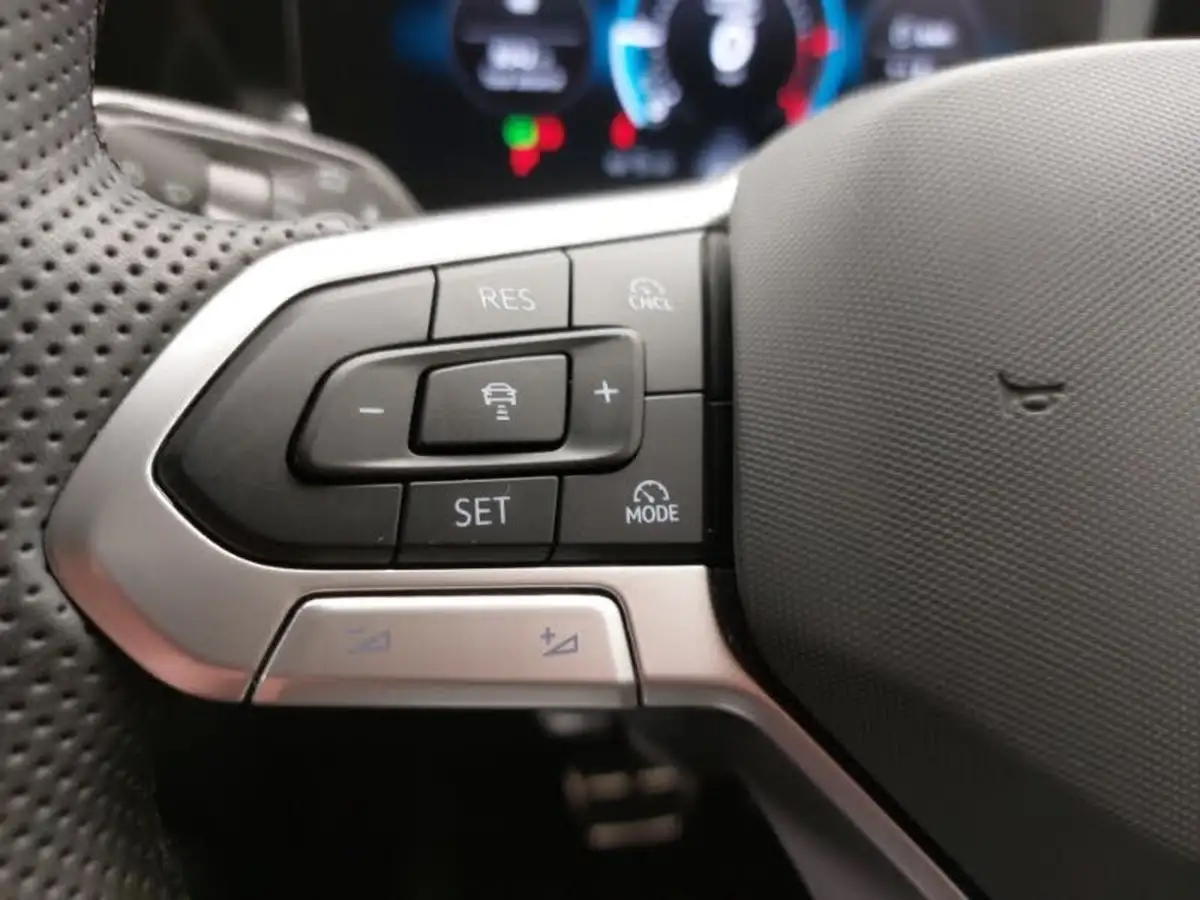2024-volkswagen-tiguan-20tdi-r-line-150ps-big-15
