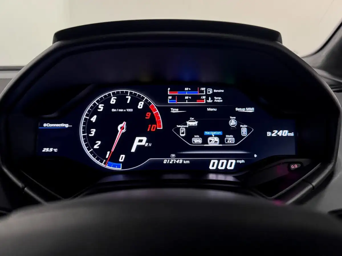 2015-lamborghini-huracan-big-45