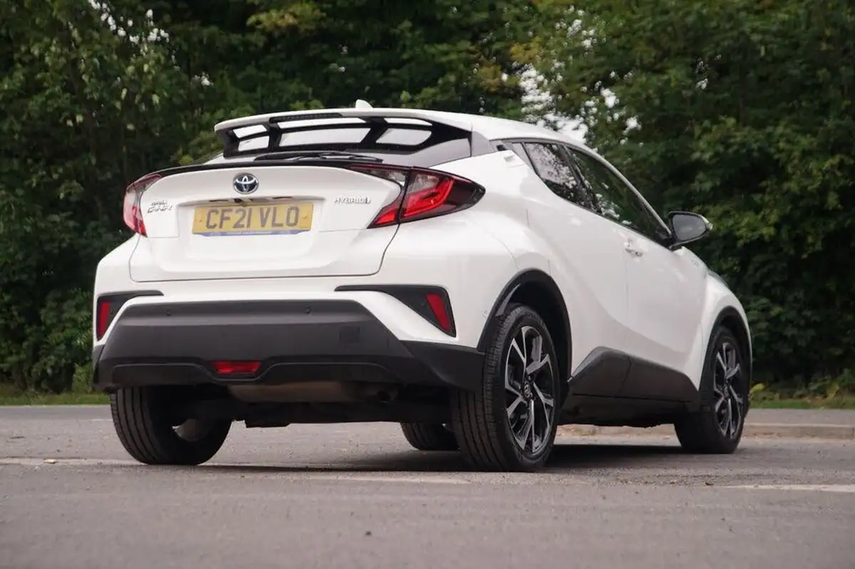 2021-toyota-c-hr-18-vvt-i-design-big-6