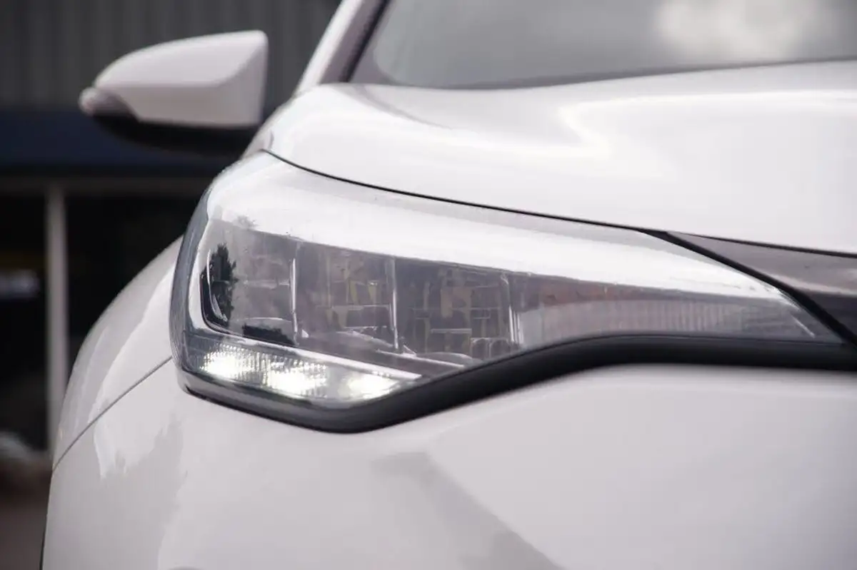 2021-toyota-c-hr-18-vvt-i-design-big-30
