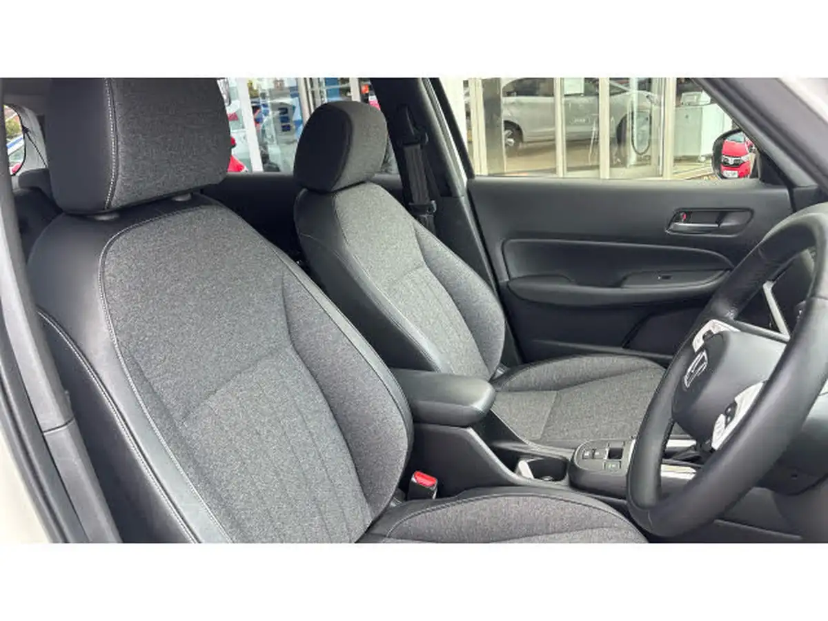 2021-honda-jazz-15-i-mmd-ex-107ps-big-24