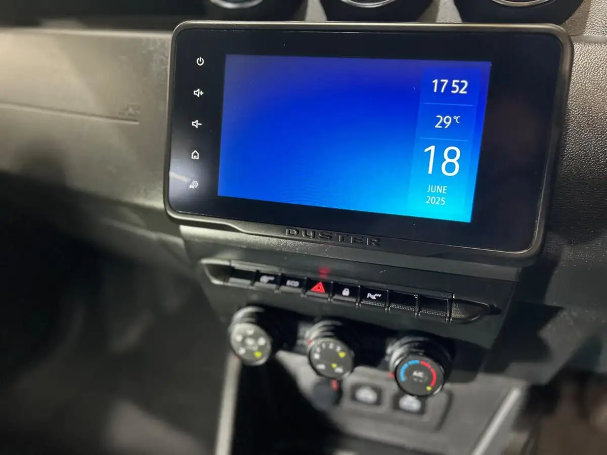 2021-dacia-duster-10-tce-comfort-90hpeu6d-4x2-window-van-big-12
