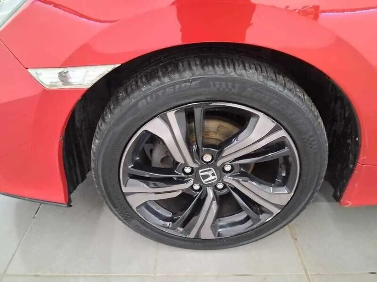 2019-honda-civic-10-vtec-turbo-sr-hatchback-5d-big-6