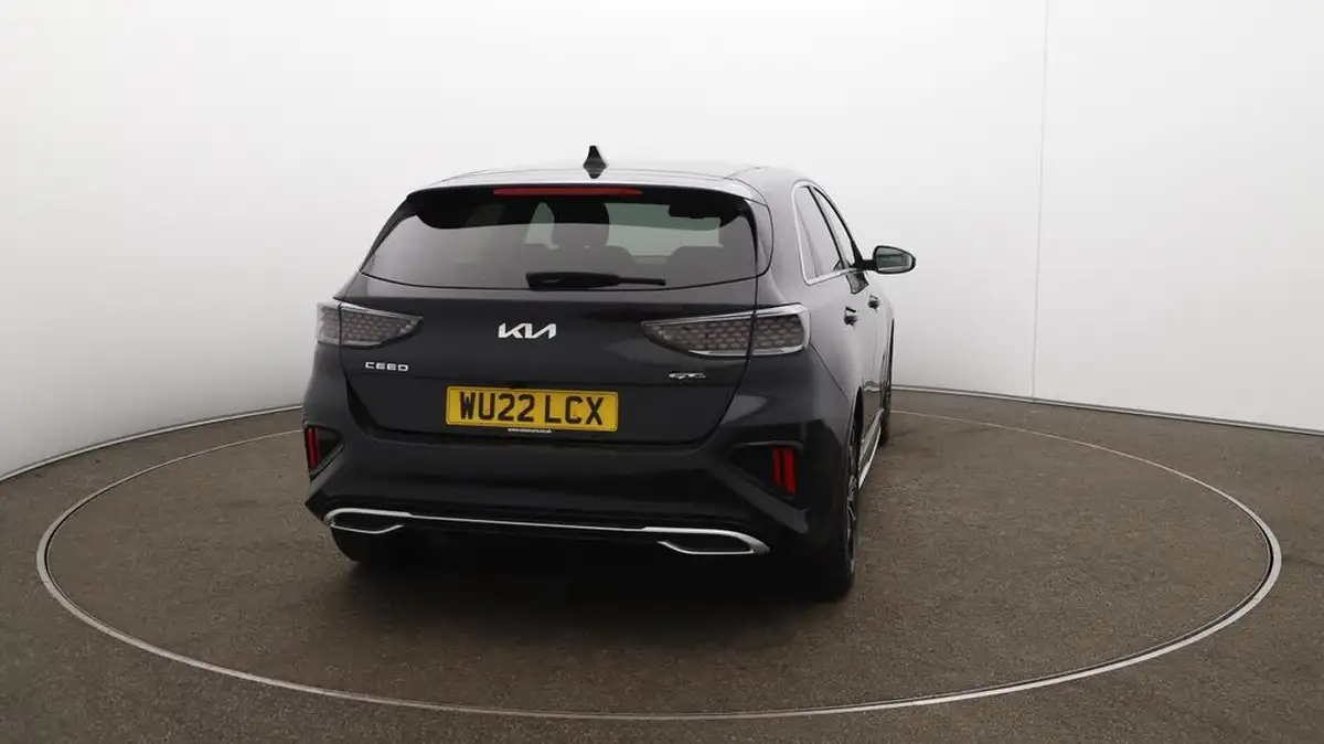 2022-kia-ceed-15-t-gdi-gt-line-big-56