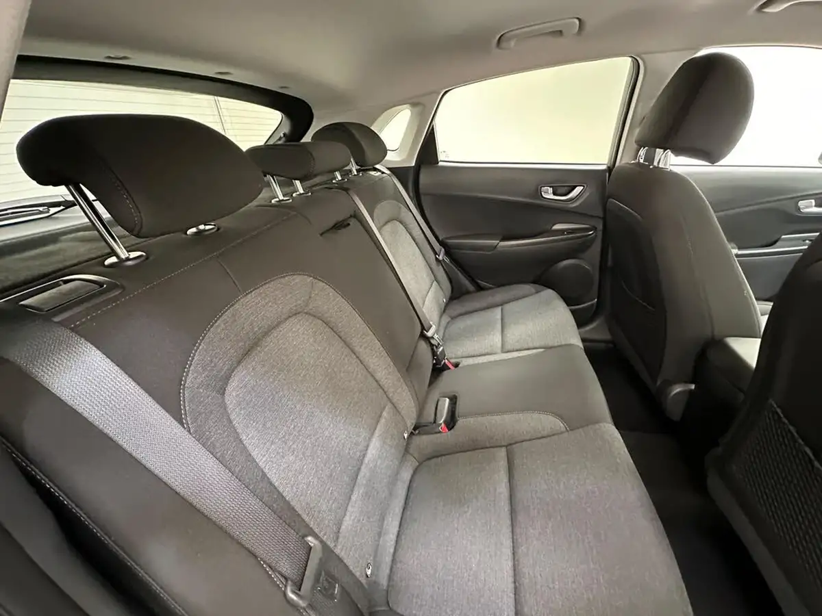 2023-hyundai-kona-e-premium-136ps-39kwh-big-20
