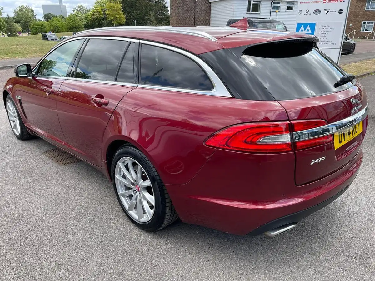 2014-jaguar-xf-30td-premium-luxury-sportbrake-5d-big-6